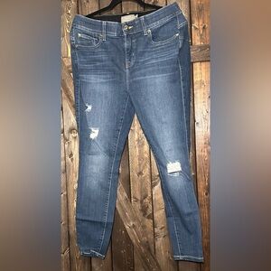 Torrid Bombshell Skinny Jeans with Modern Distressing/12S/EUC